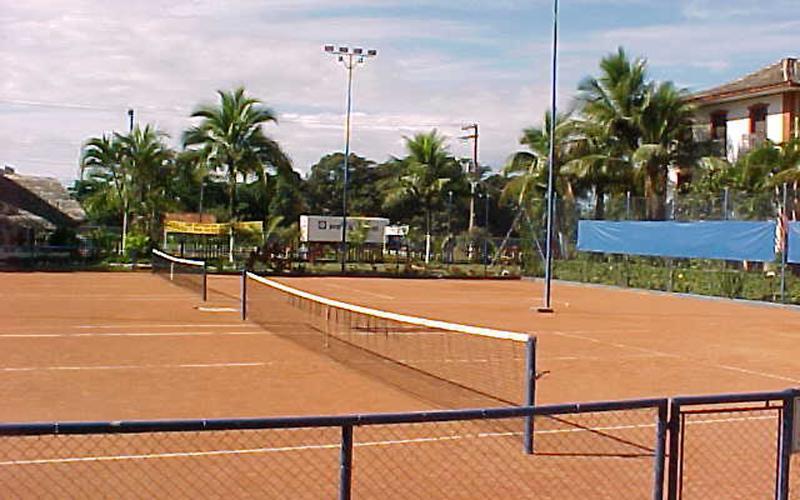 Condominio Clube Wembley Tennis Убатуба Экстерьер фото